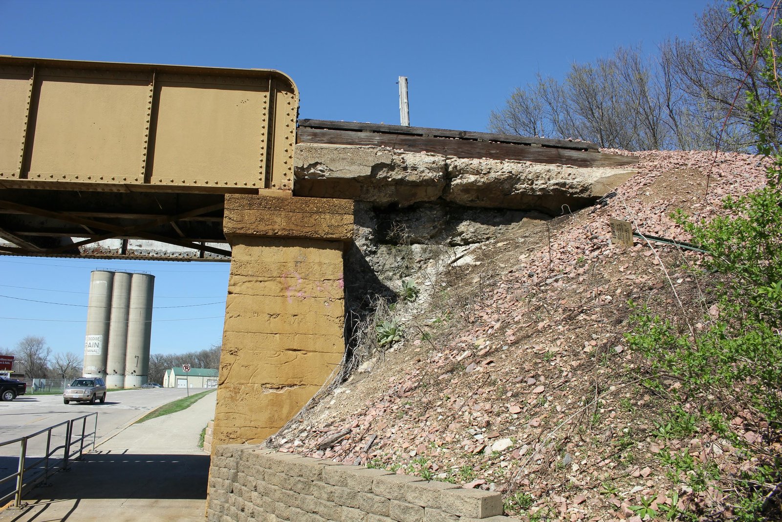 East abutment